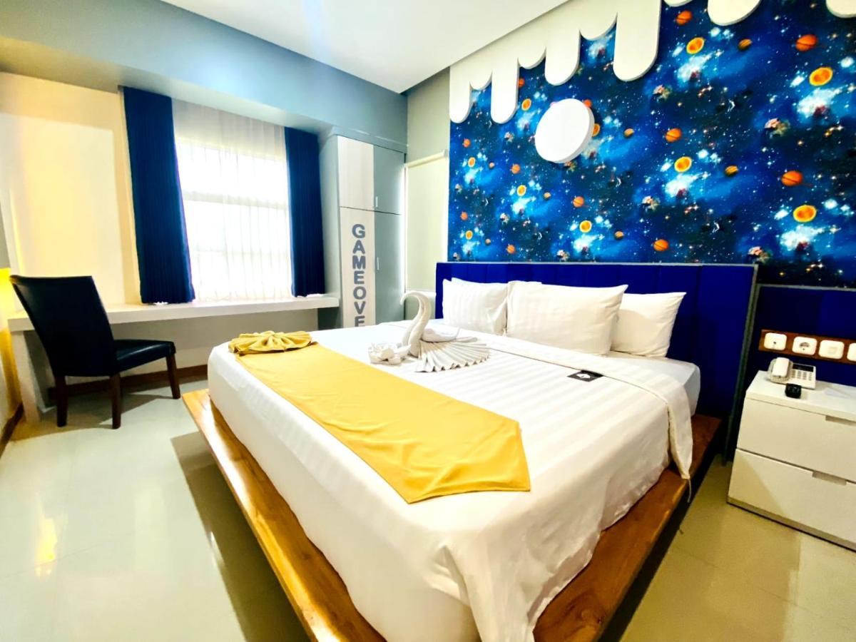 Luminor Hotel Banyuwangi By Wh Экстерьер фото