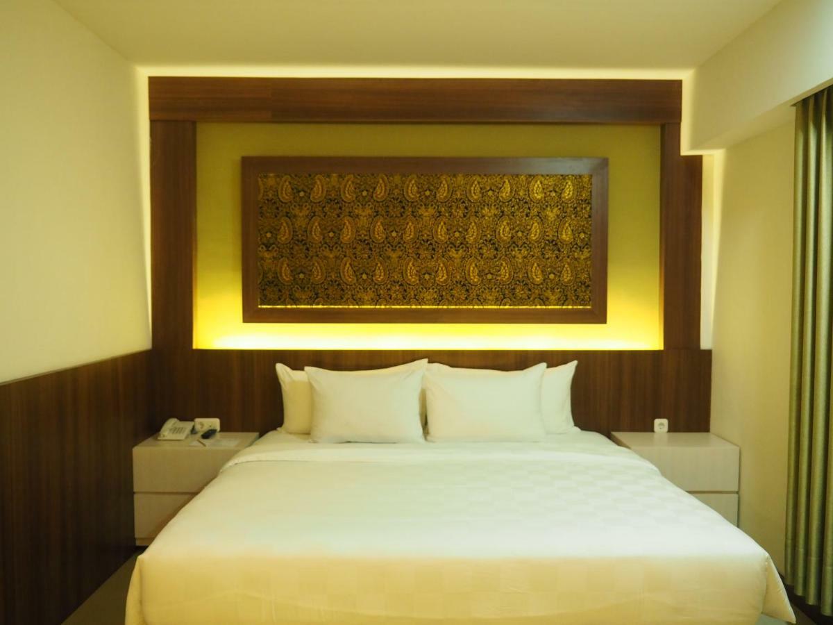 Luminor Hotel Banyuwangi By Wh Экстерьер фото