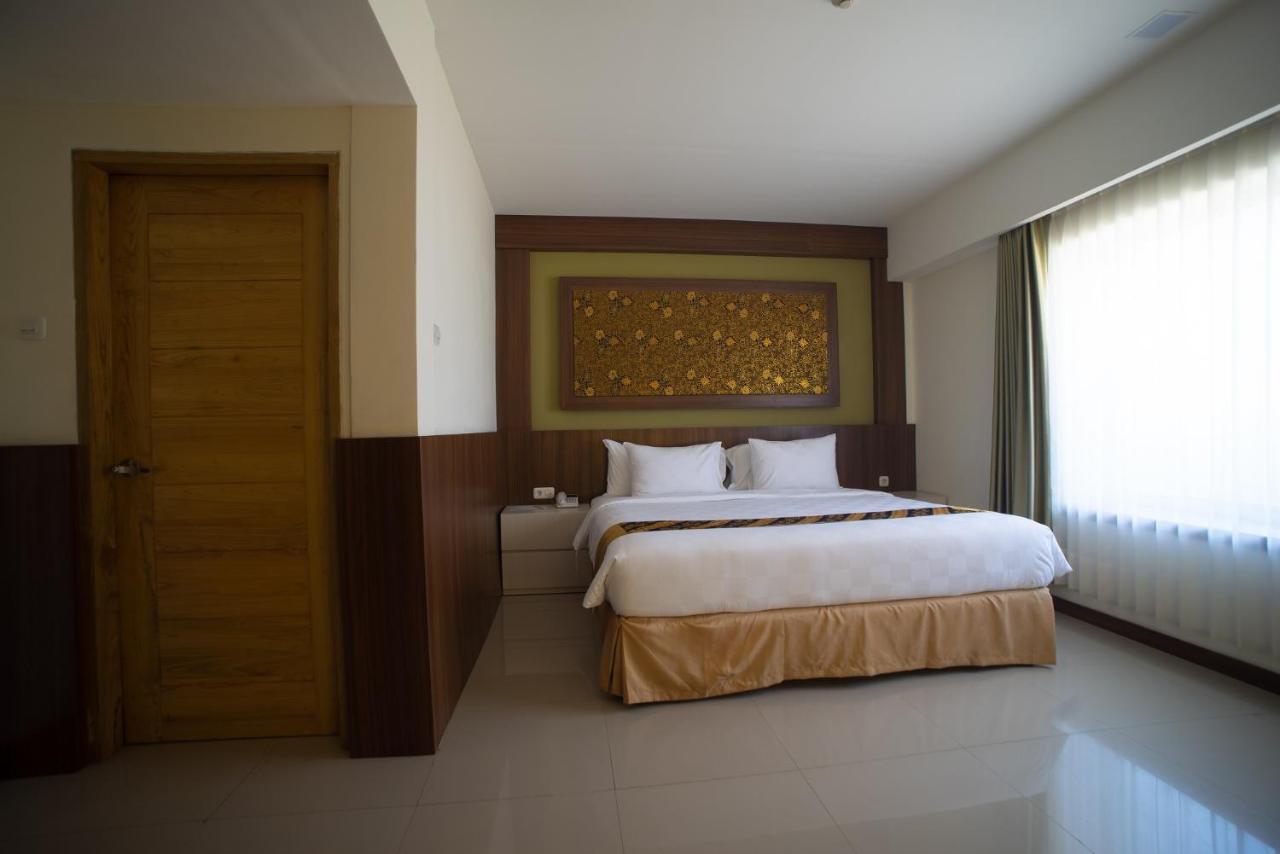 Luminor Hotel Banyuwangi By Wh Экстерьер фото