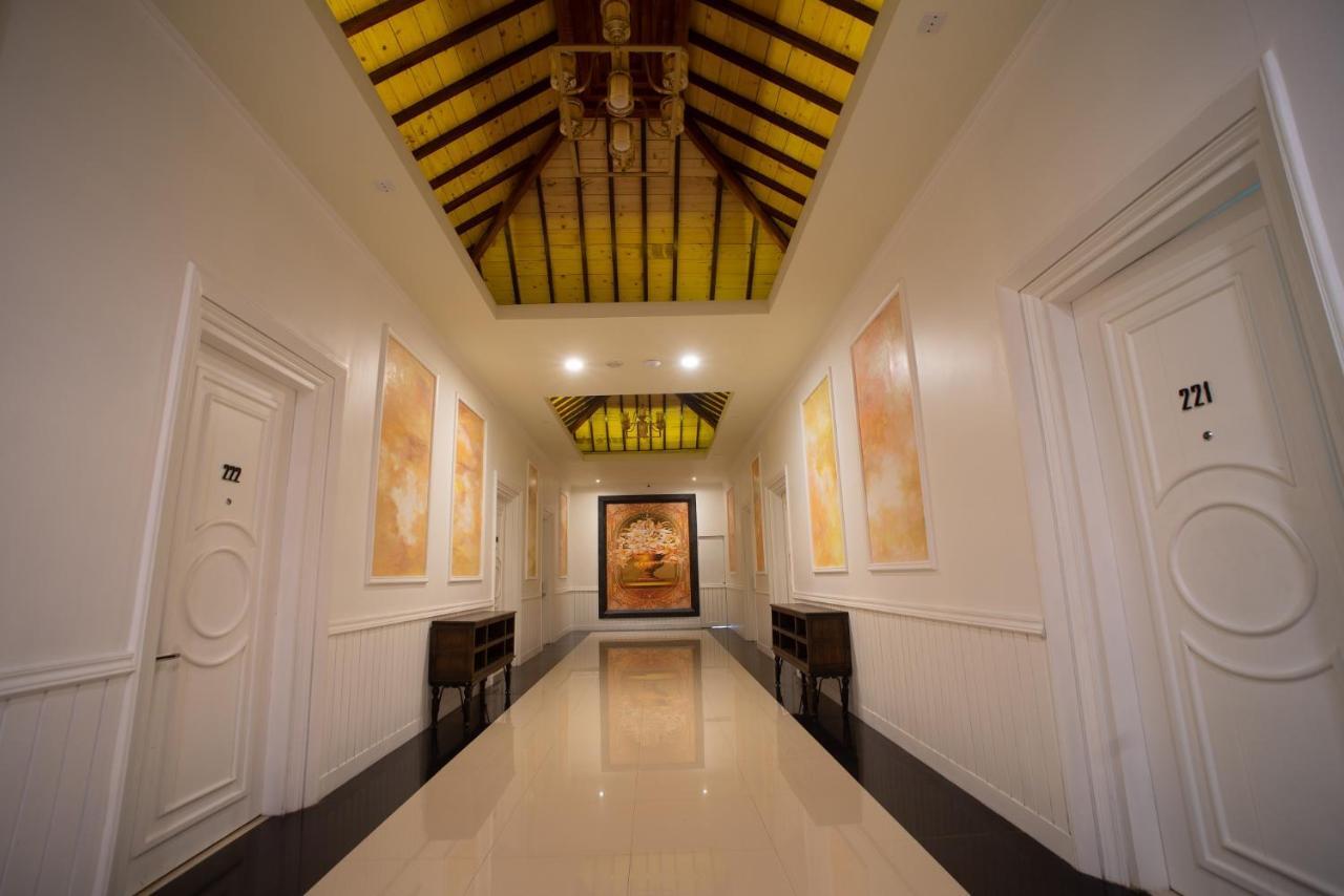 Luminor Hotel Banyuwangi By Wh Экстерьер фото
