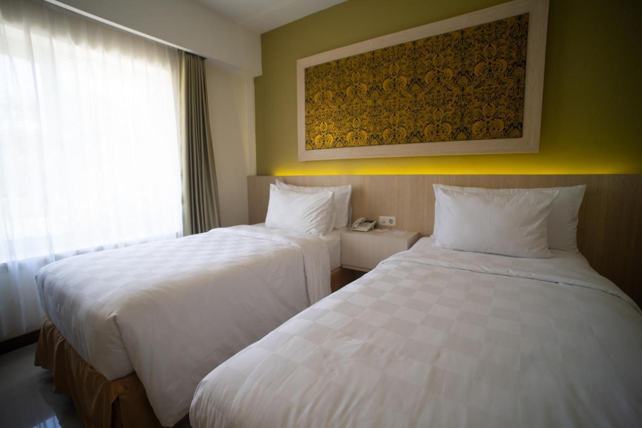 Luminor Hotel Banyuwangi By Wh Экстерьер фото