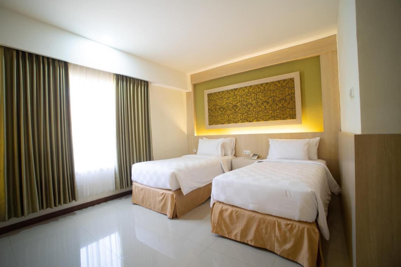 Luminor Hotel Banyuwangi By Wh Экстерьер фото